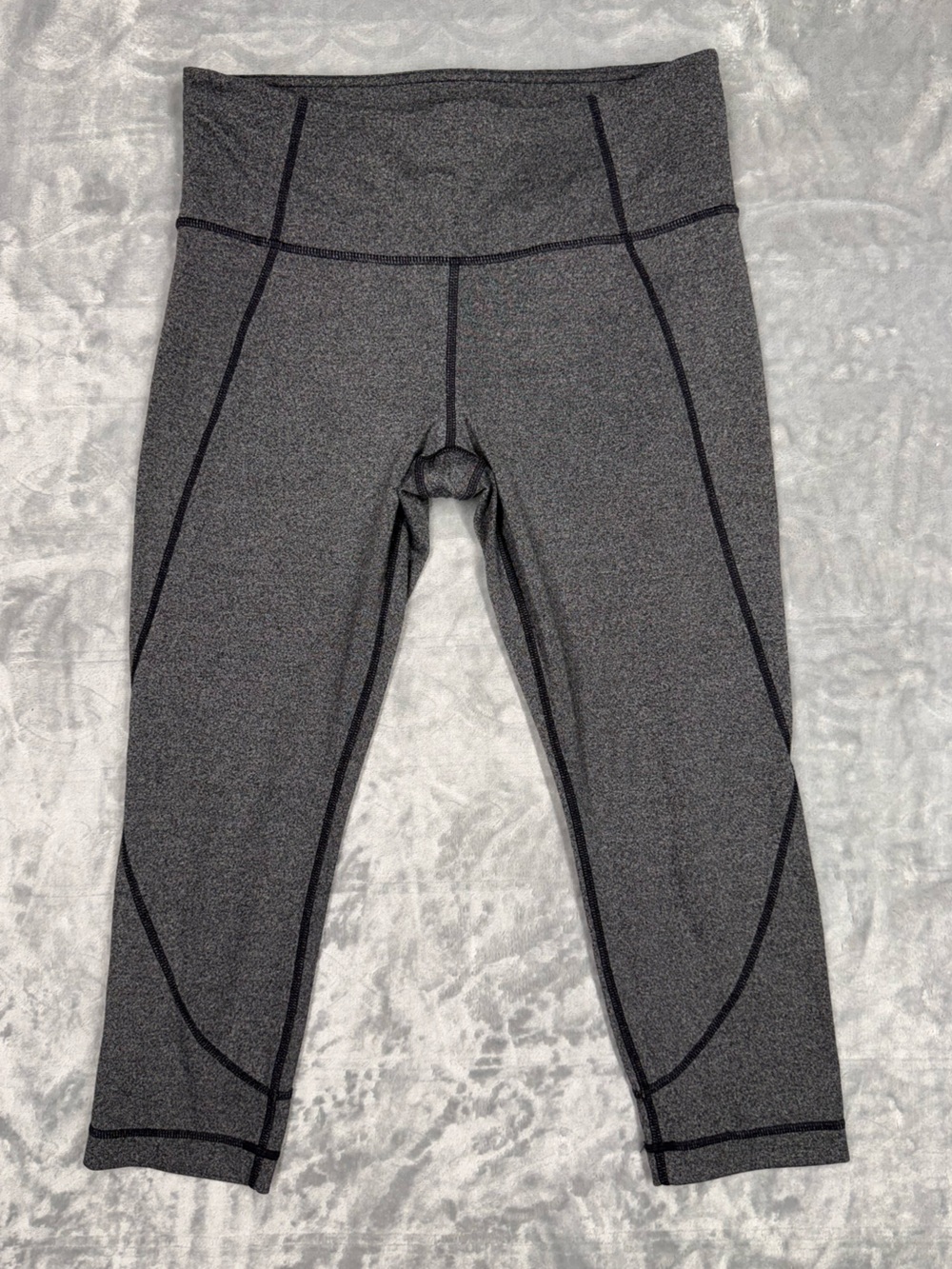 Athleta Active Heathered Grey Capri Leggings